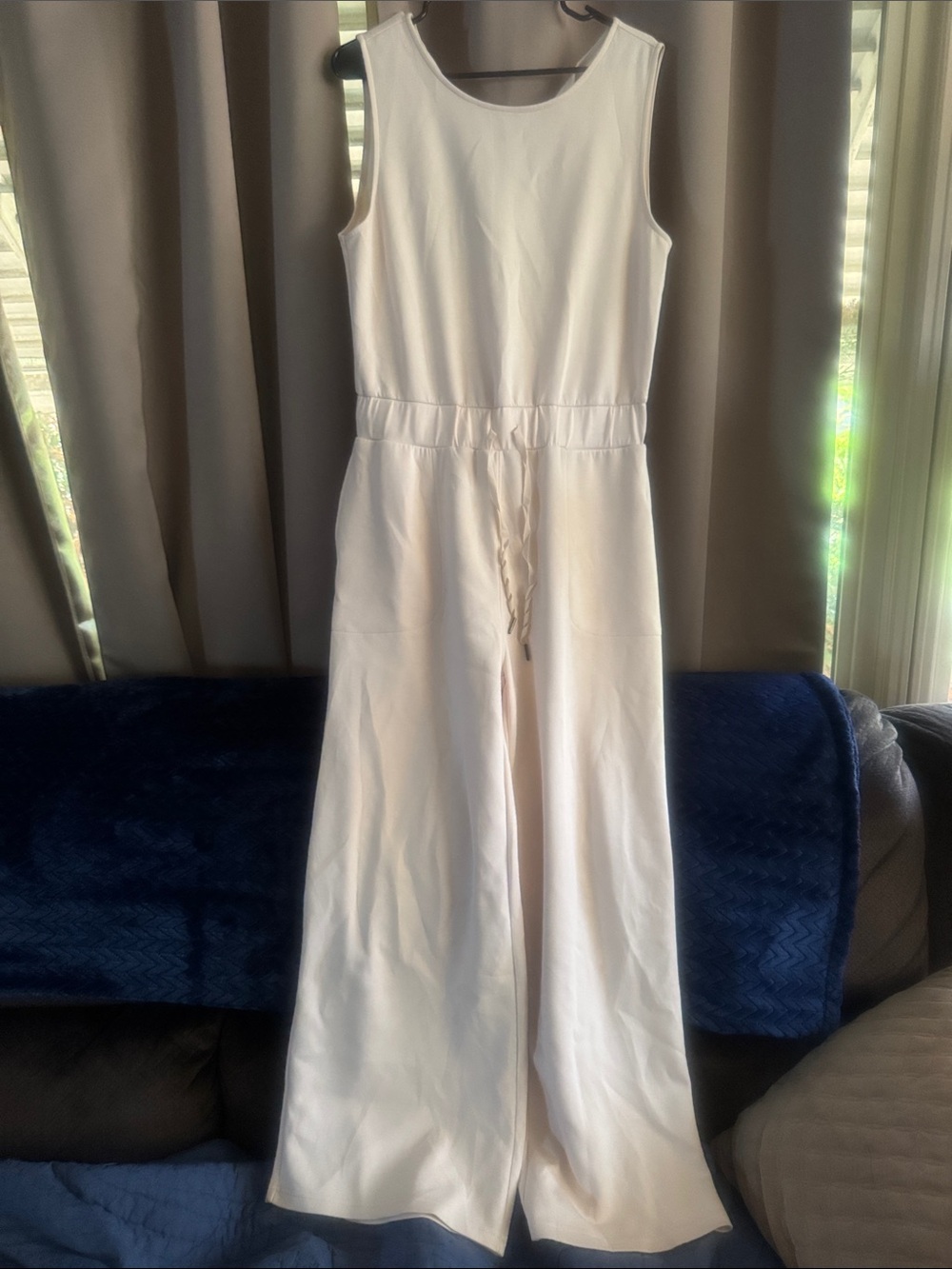 Zaess Cream Sleeveless Jumpsuit